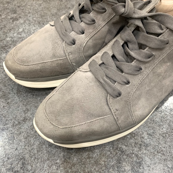 Louise et cio suide leather shoes. - Picture 9 of 11